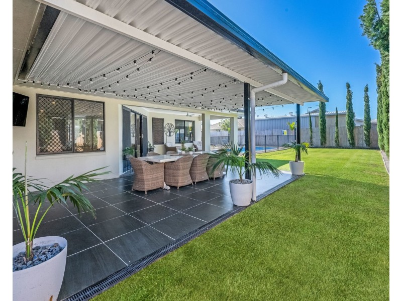 42 Stone Drive, Bucasia QLD 4750