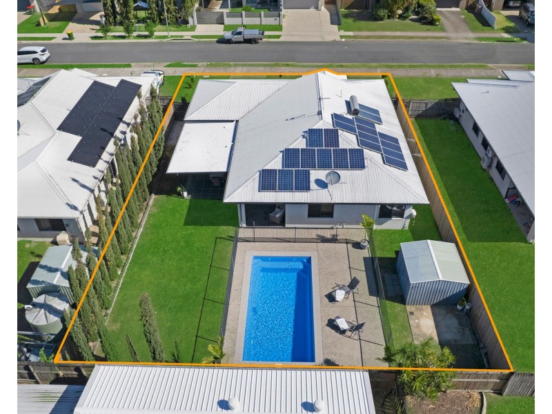 42 Stone Drive, Bucasia QLD 4750