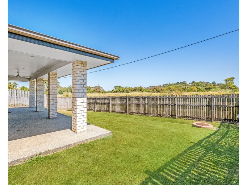 3/8 Greenwood Drive, Glenella QLD 4740