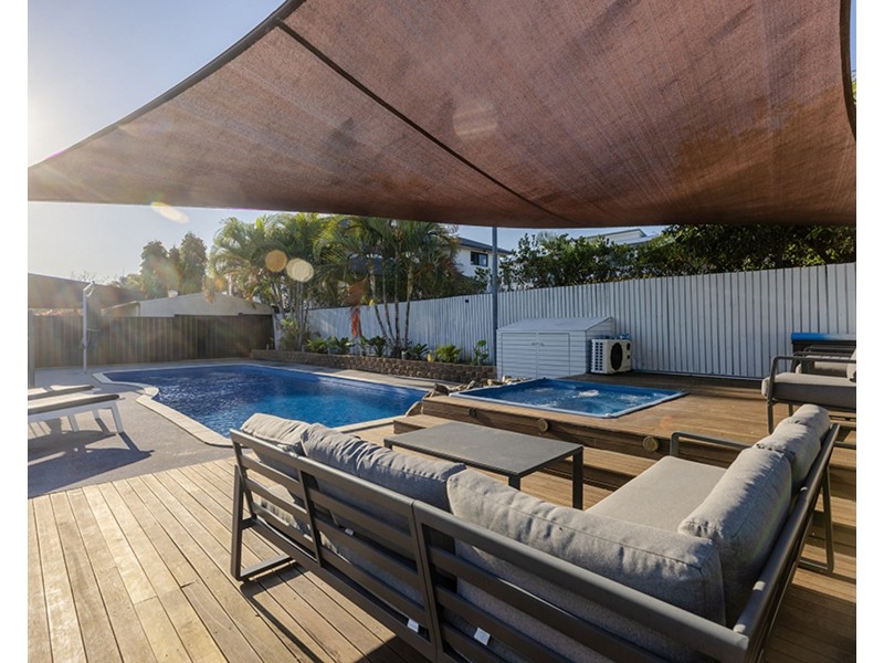 4 Francey Drive, Glenella QLD 4740