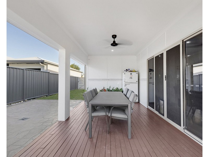 4 Francey Drive, Glenella QLD 4740