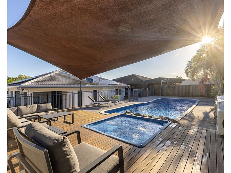 4 Francey Drive, Glenella QLD 4740