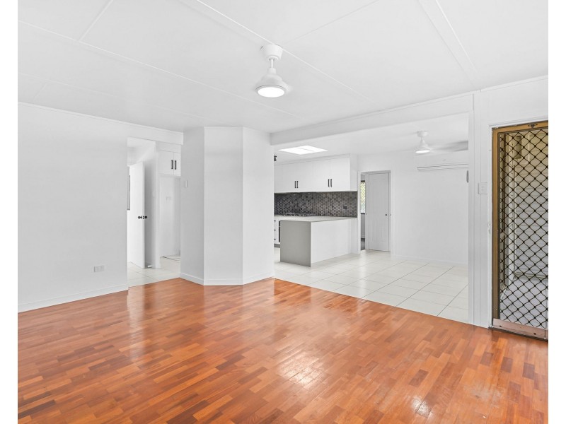 16 Cavanagh Drive, Blacks Beach QLD 4740