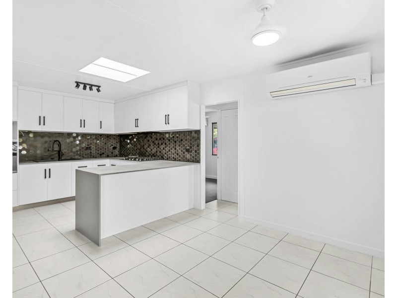 16 Cavanagh Drive, Blacks Beach QLD 4740