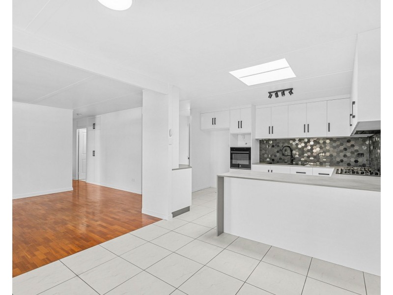 16 Cavanagh Drive, Blacks Beach QLD 4740
