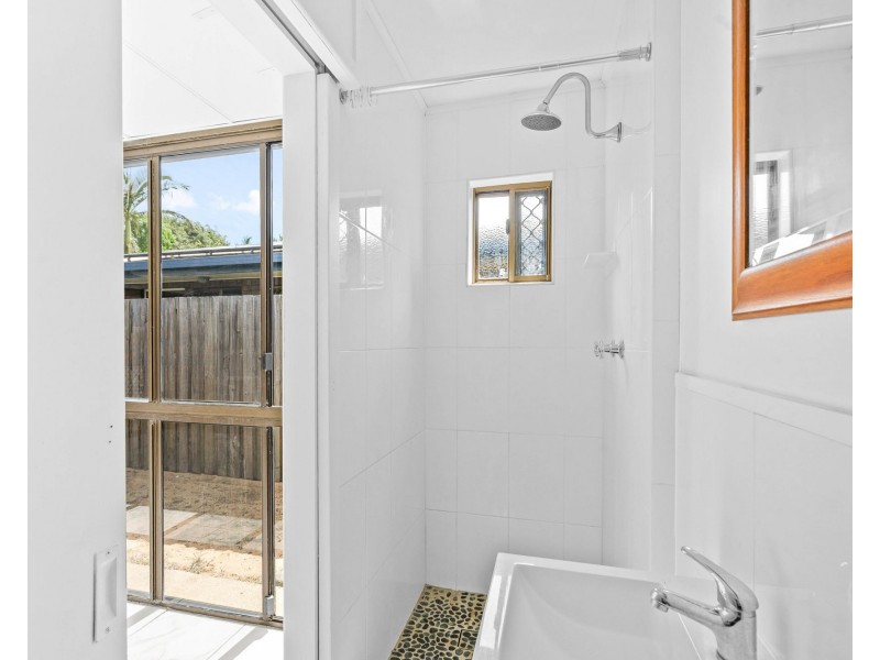 16 Cavanagh Drive, Blacks Beach QLD 4740
