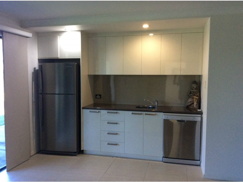 5 MacKenzie Street, Eimeo QLD 4740