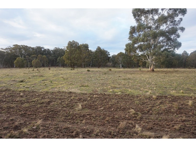 8 Sunninghill Road, Windellama NSW 2580