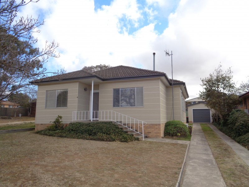 4 Godfrey Street, Goulburn NSW 2580