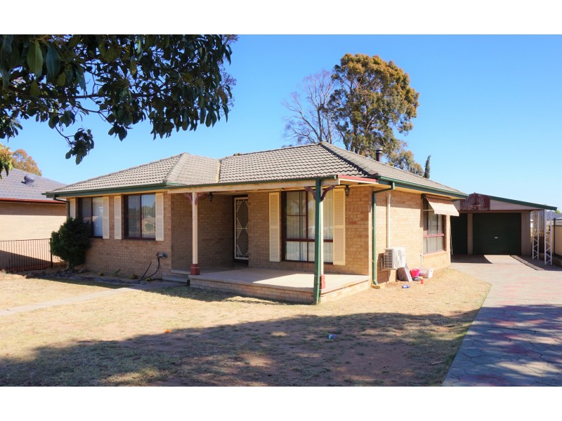 28 Gourock Avenue, Goulburn NSW 2580