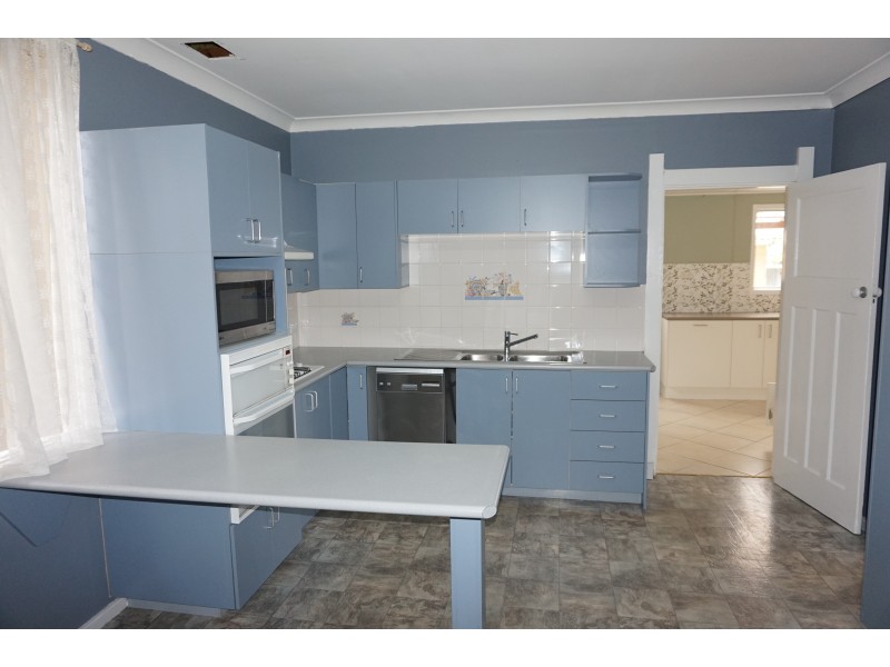 15 Ruby Street, Goulburn NSW 2580