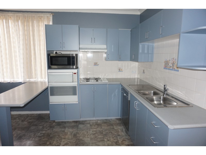 15 Ruby Street, Goulburn NSW 2580