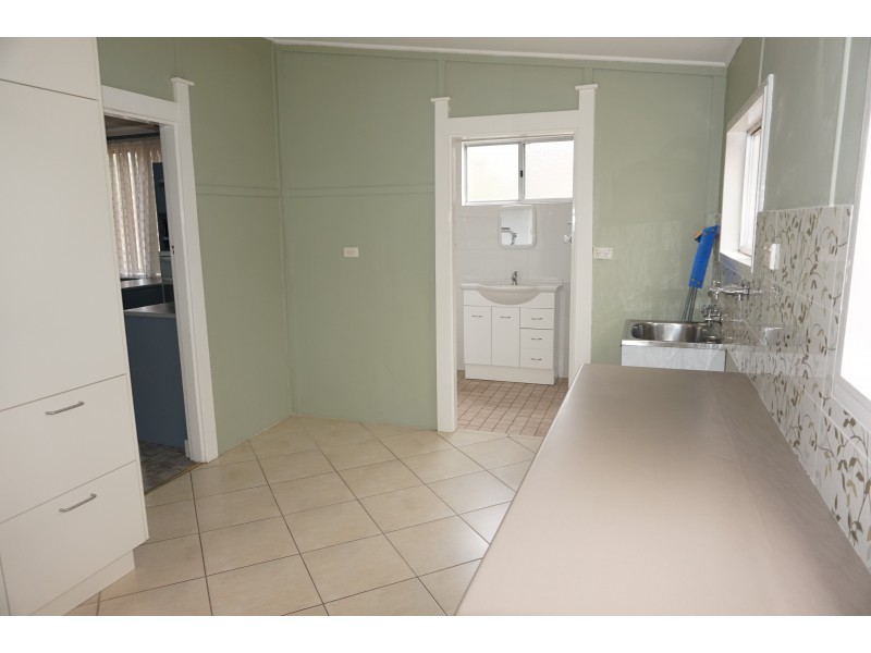 15 Ruby Street, Goulburn NSW 2580