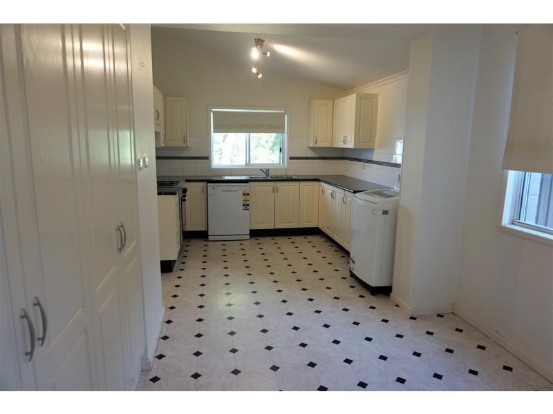 307 Sloane Street, Goulburn NSW 2580