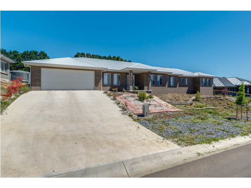 15 Cottonwood Ave, Goulburn NSW 2580