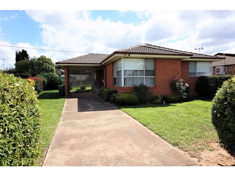 14 Dalley Street, Goulburn NSW 2580