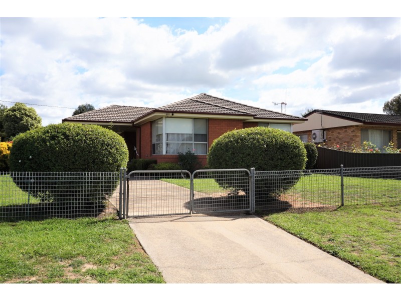 14 Dalley Street, Goulburn NSW 2580