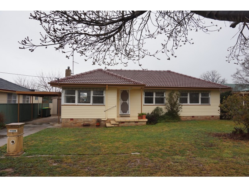5 Gibson Street, Goulburn NSW 2580