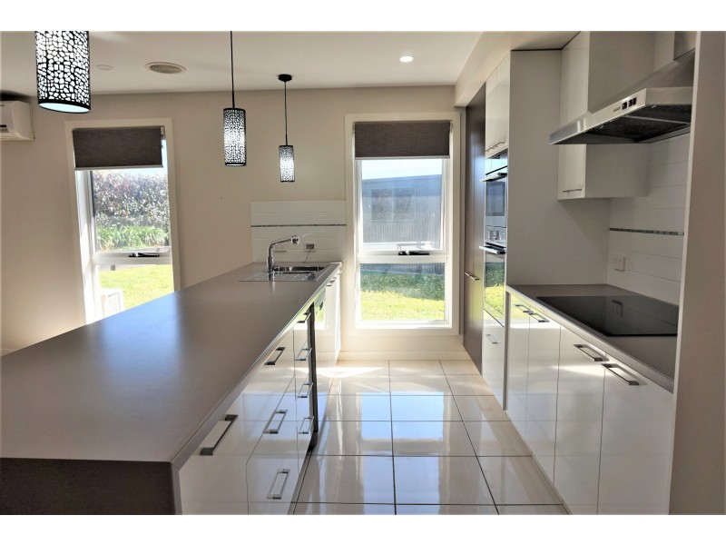 5 Ash Close, Goulburn NSW 2580