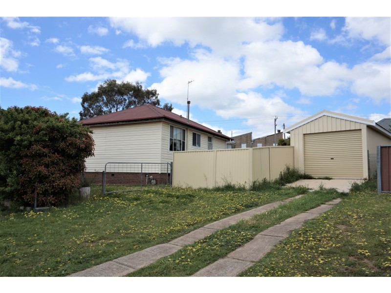 2 Jubilee Avenue, Goulburn NSW 2580