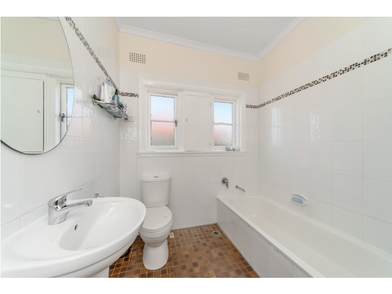 252 Combermere Street, Goulburn NSW 2580