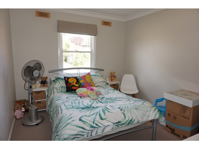 16 Coromandel Street, Goulburn NSW 2580