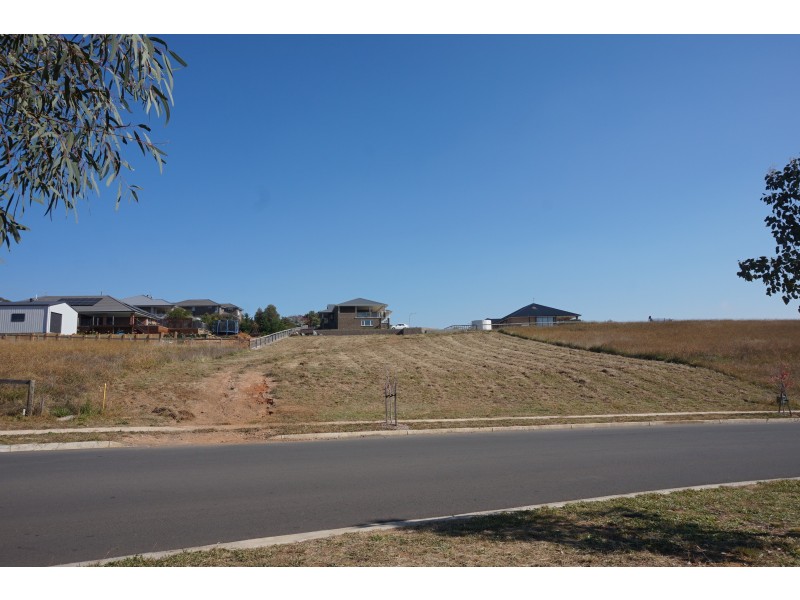 35 Sanctuary Drive, Goulburn NSW 2580