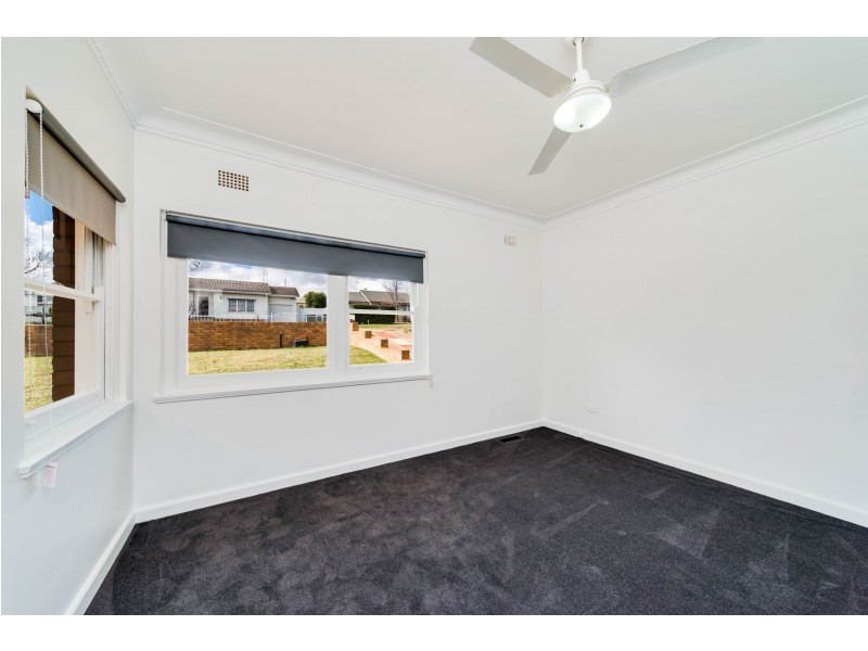 8 Barber Street, Goulburn NSW 2580