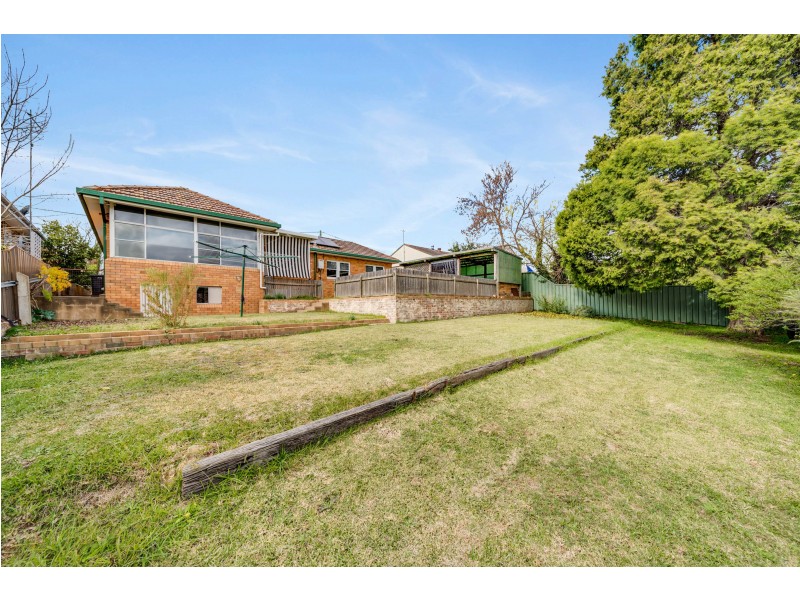 8 Barber Street, Goulburn NSW 2580