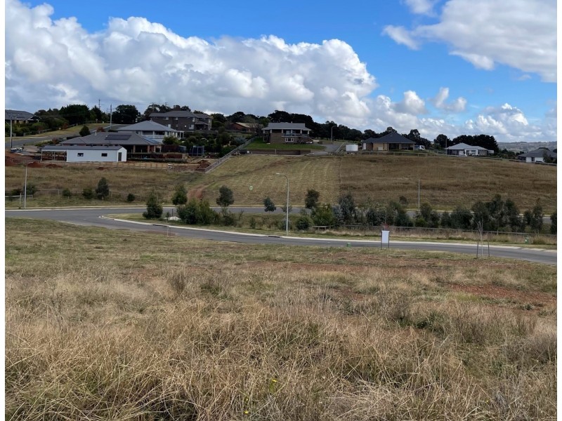 6 Snowgums Drive, Goulburn NSW 2580