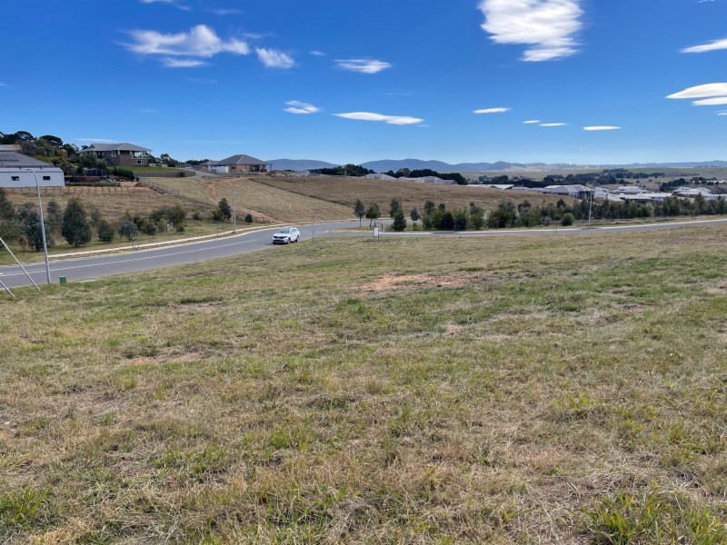 5 Clyde Street (Lot 301 Snowgums), Goulburn NSW 2580