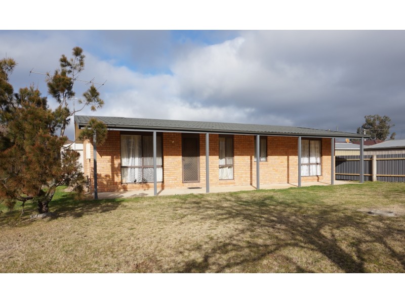 17 Kerr Place, Goulburn NSW 2580