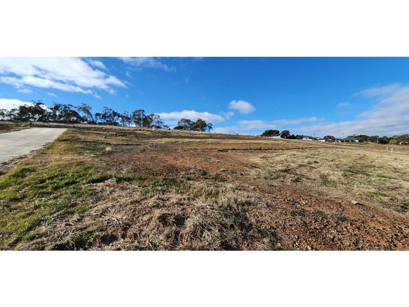 13 Snowgums Drive, Goulburn NSW 2580