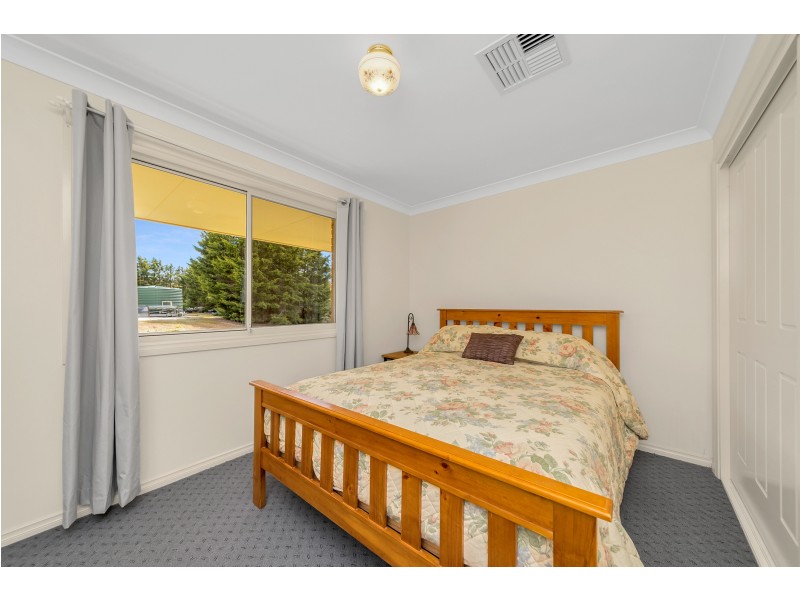 303 Run-O-Waters Drive, Goulburn NSW 2580