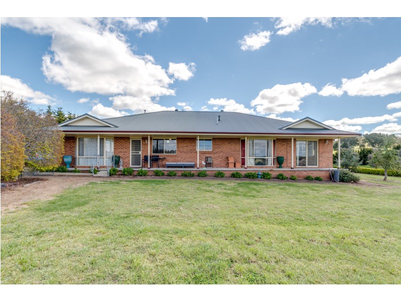 303 Run-O-Waters Drive, Goulburn NSW 2580