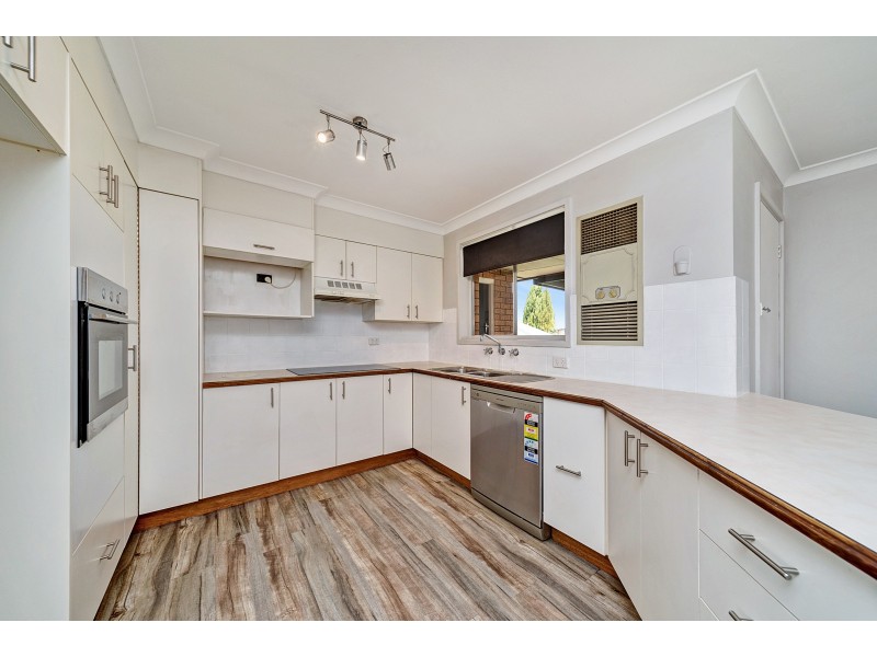 2 Hurrell Street, Goulburn NSW 2580