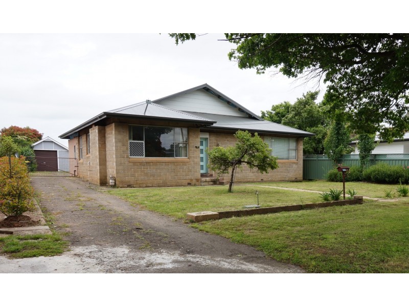 37 Elizabeth Street, Goulburn NSW 2580