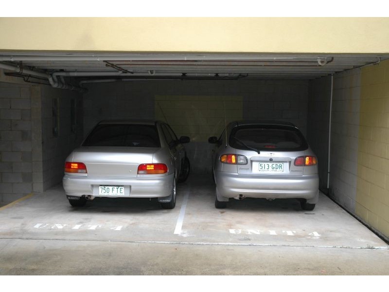 4/66 Poinciana Ave, Tewantin QLD 4565