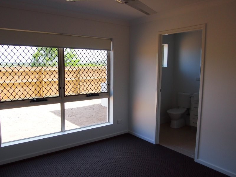 33 Westaway Crescent, Andergrove QLD 4740