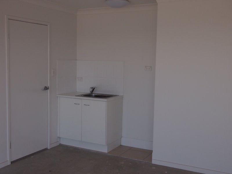33 Westaway Crescent, Andergrove QLD 4740