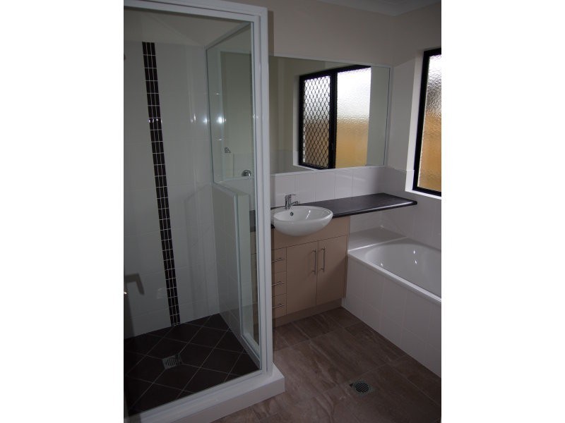 8 Trasero Lane, Beaconsfield QLD 4740