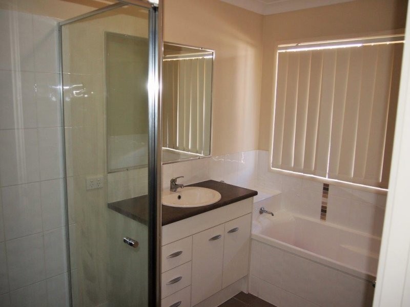 23 Halifax Place, Rural View QLD 4740