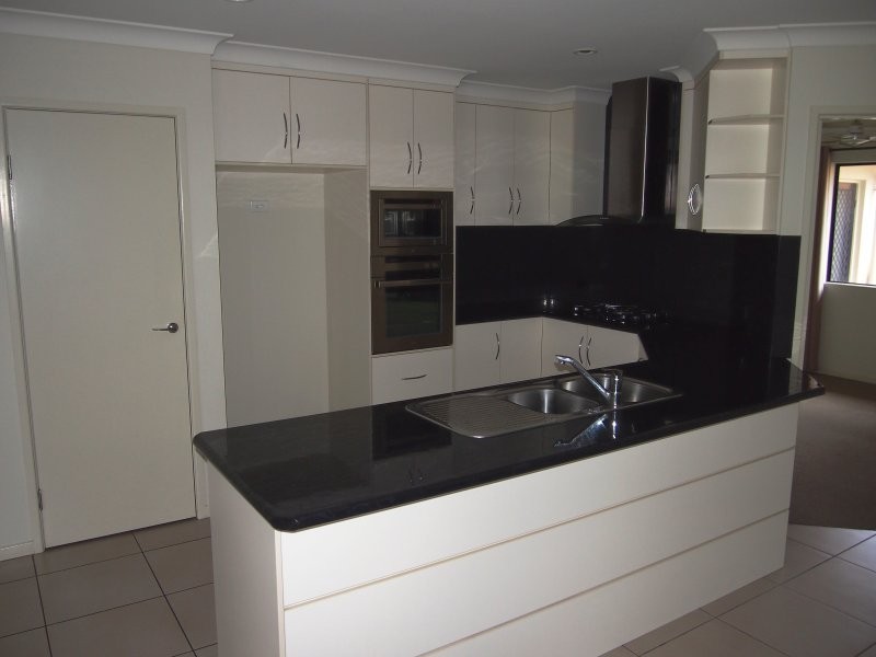 23 Manning Street, Rural View QLD 4740