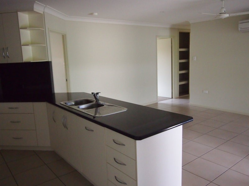 23 Manning Street, Rural View QLD 4740