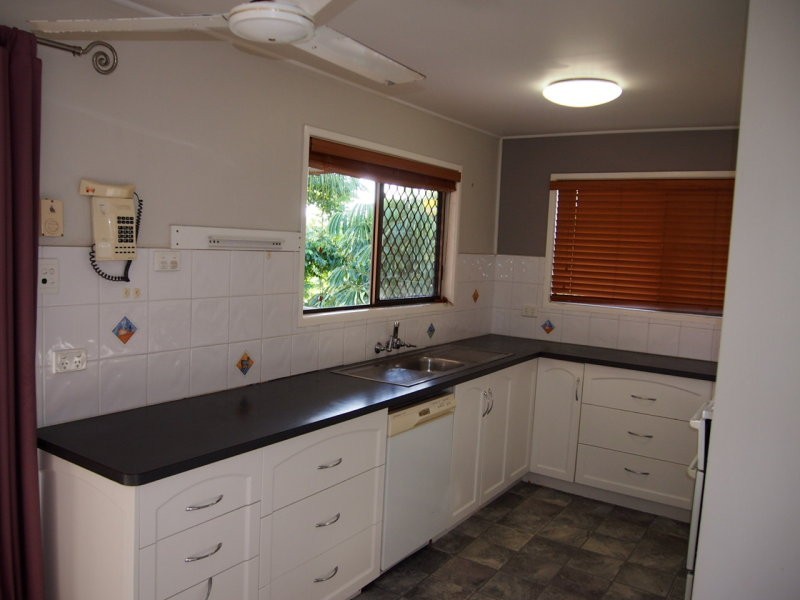 27 Domino Crescent, Andergrove QLD 4740