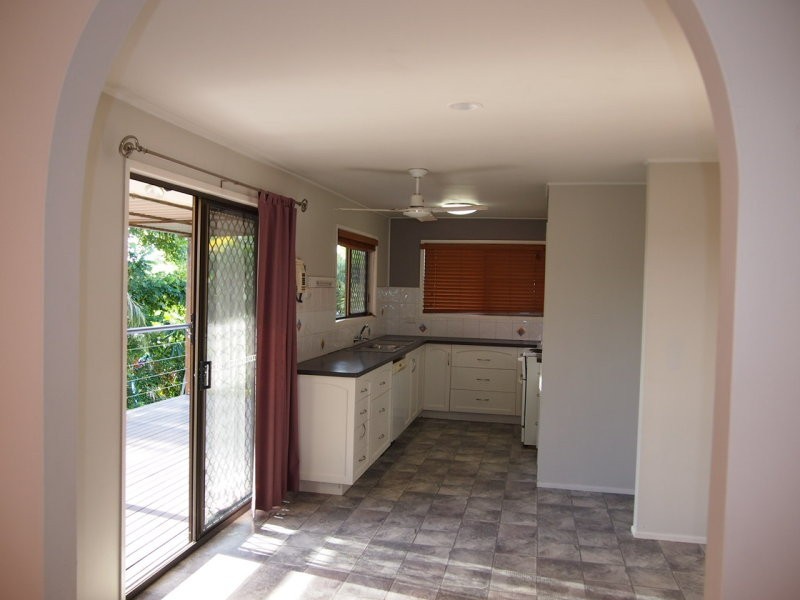 27 Domino Crescent, Andergrove QLD 4740