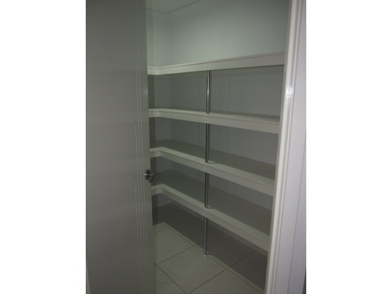 27 Bachelor Court, Marian QLD 4753