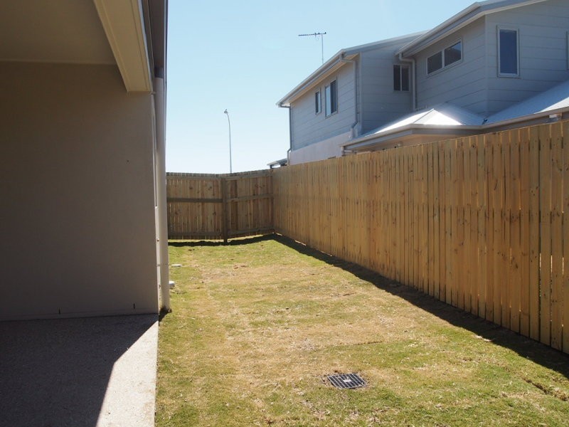 2/78 Superior Boulevard, Andergrove QLD 4740