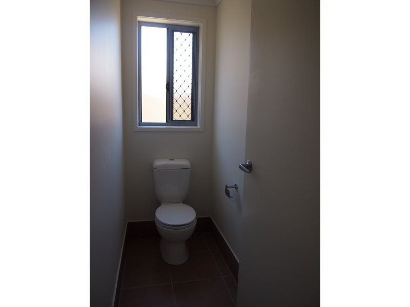 2/78 Superior Boulevard, Andergrove QLD 4740