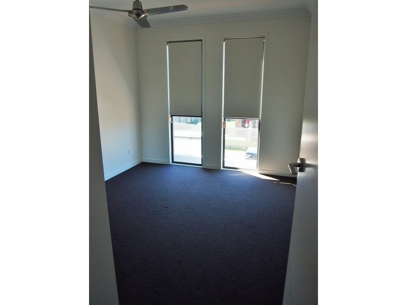 1/30 Halifax Place, Rural View QLD 4740